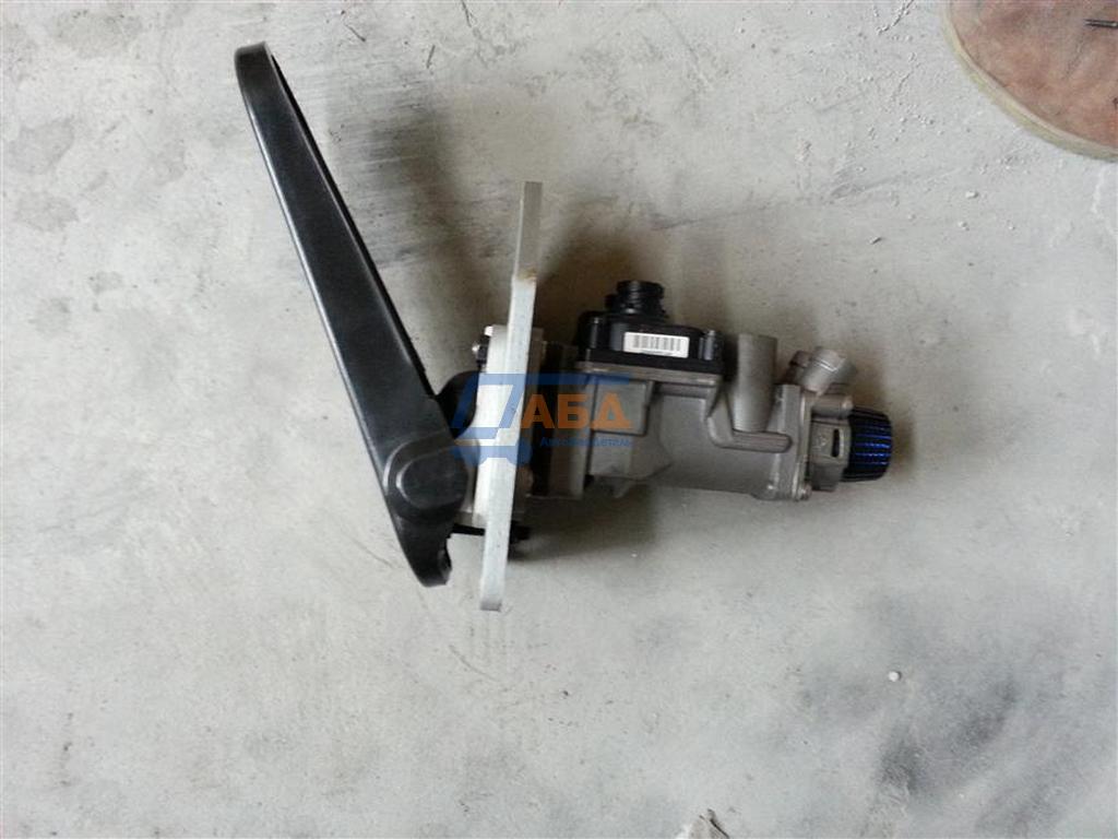 Педаль тормоза с EBS XMQ6130