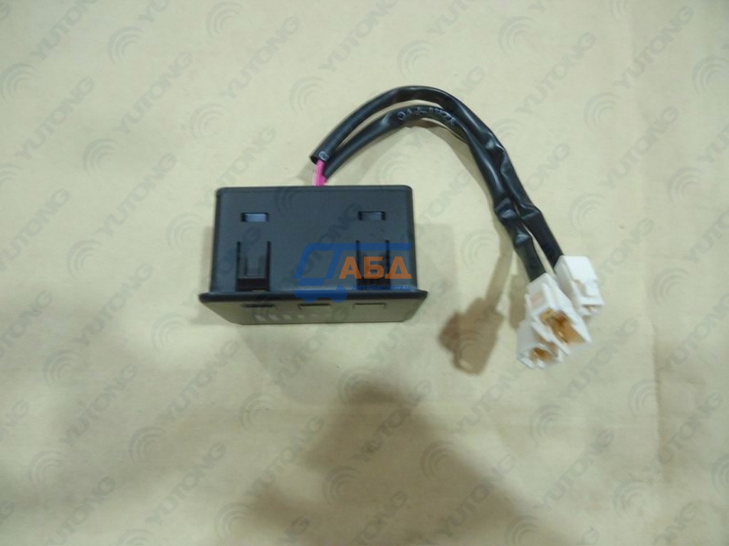 Выключатель скорости работы дефростера (24V) Yutong