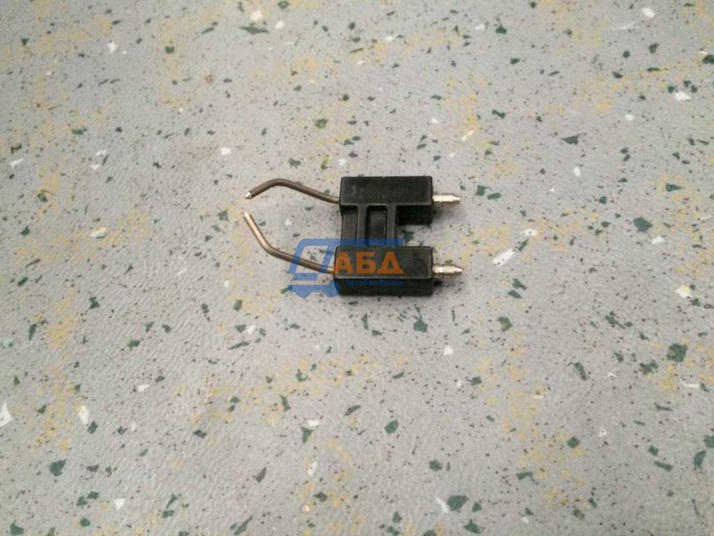 Зажигающий электрод для включения обогревателя (щетки) Yutong 91226128